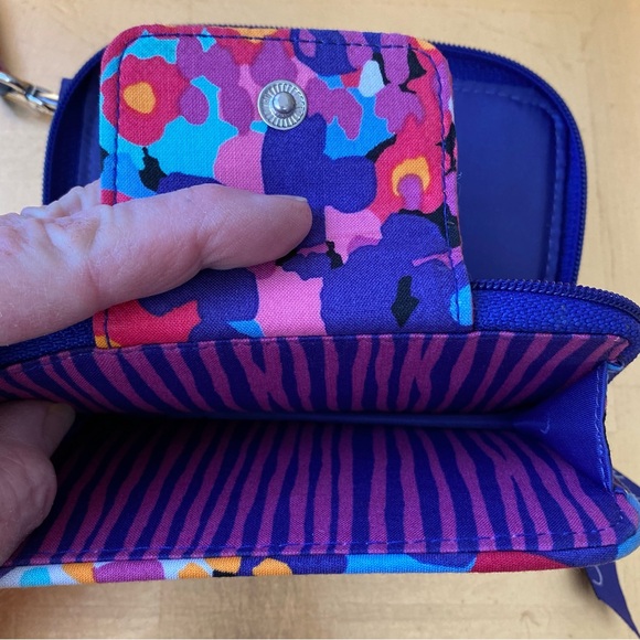 Vera Bradley Wristlet - Picture 4 of 12